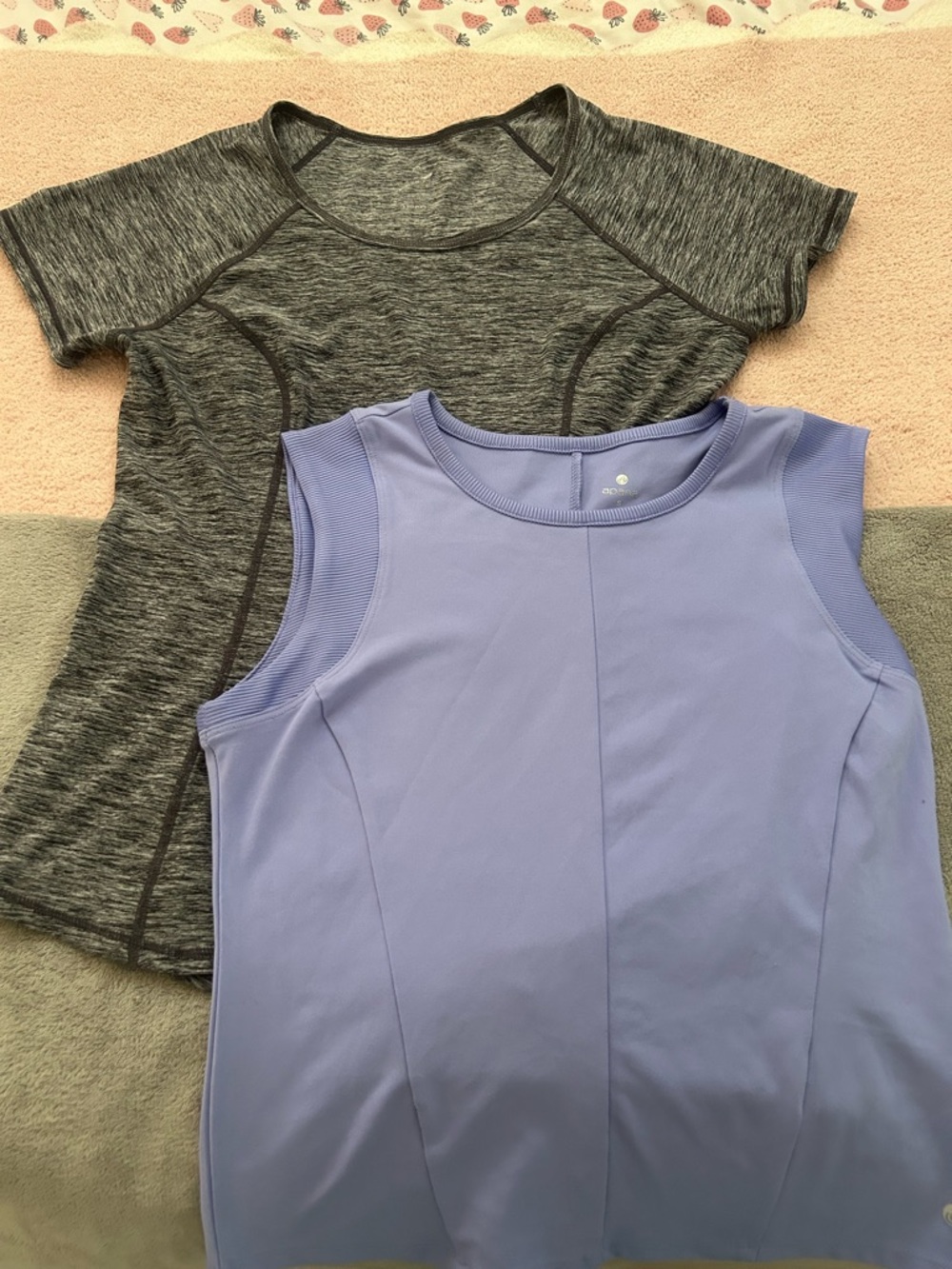 Athleta Lavender Sleeveless Performance Tank + Gray Heather Short Sleeve Tee